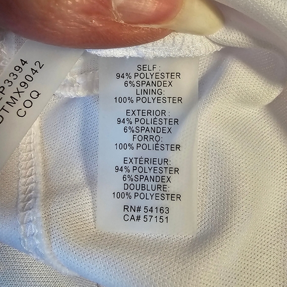 GUESS Women's Coral Multi Floral Print Halter Keyhole Lined Sheath Dress, Size 0 - Picture 13 of 13